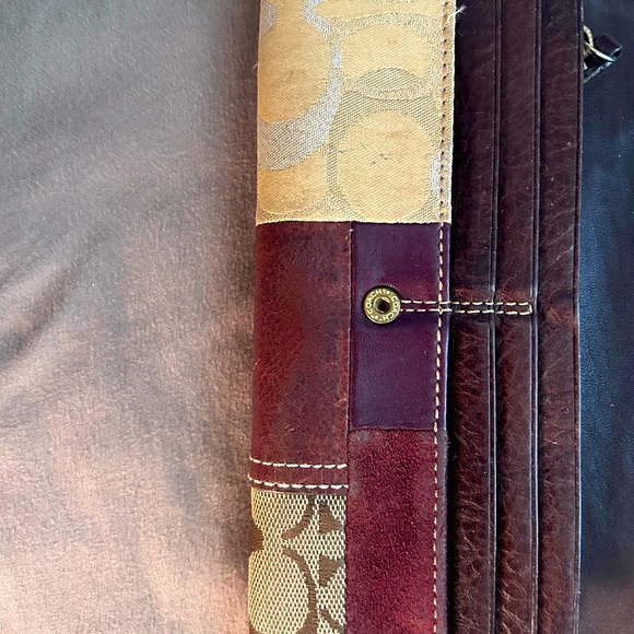 Coach Wallet - Picture 2 of 4